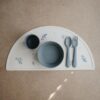 Mushie Besteck-Set Gabel und Löffel in Blush – Bild 2