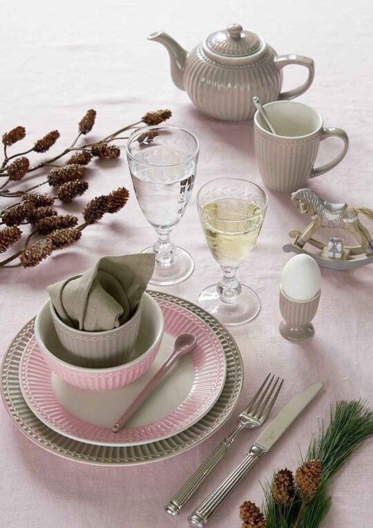 GreenGate Eierbecher *Alice* - creamy fudge image