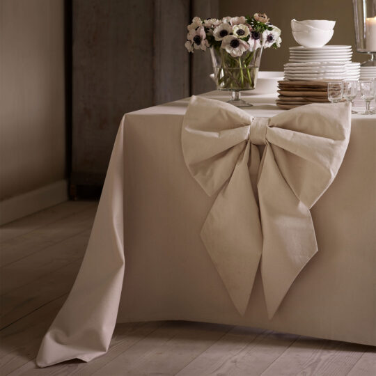 Tine K home Tischdecke *Cream* 220x370 cm Schleife